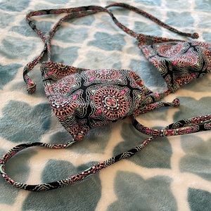 Mini triangle bikini top